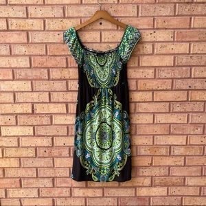 Snap Dress in Colors Black and Green, Size Small.
